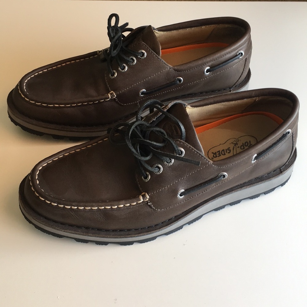 SPERRY TOPSIDERS boat shoes